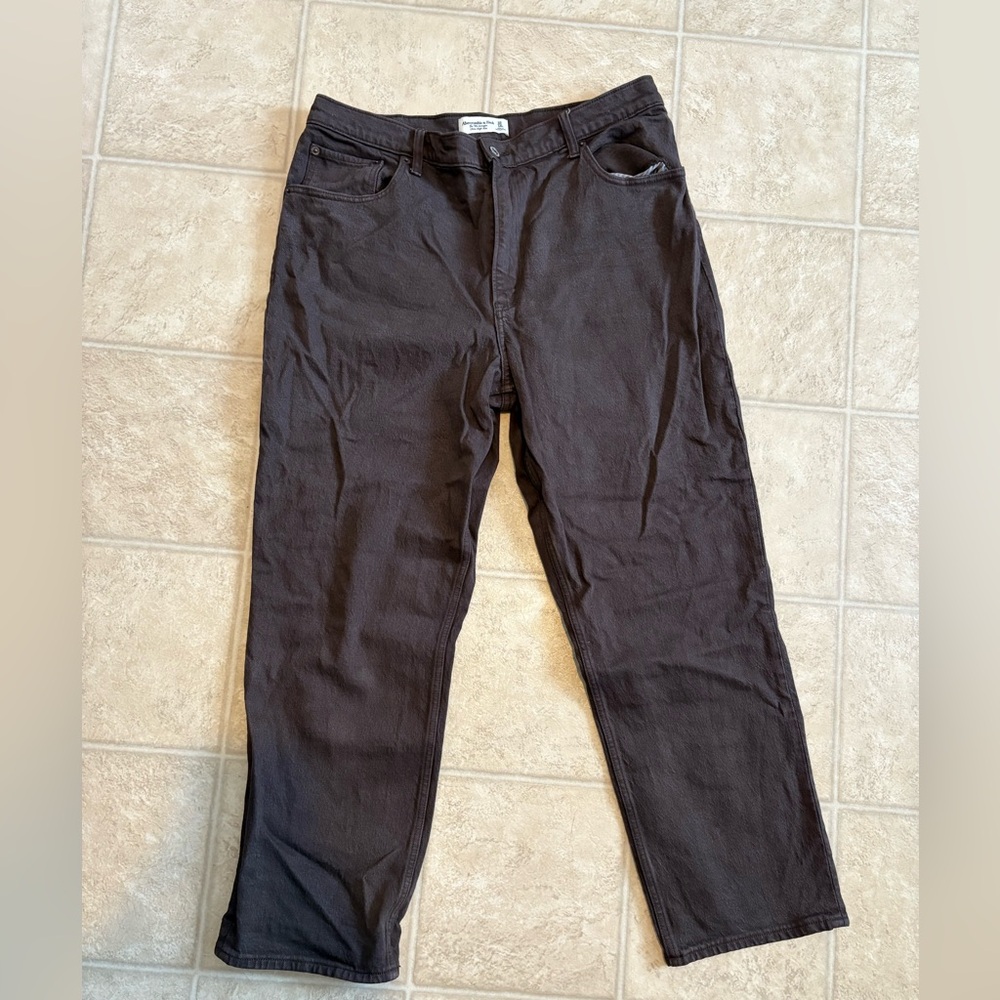Abercrombie & Fitch Brown Ultra High Rise 90s Straight Jeans Size 32/14 Short